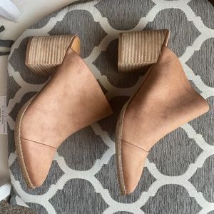 Tan Mules